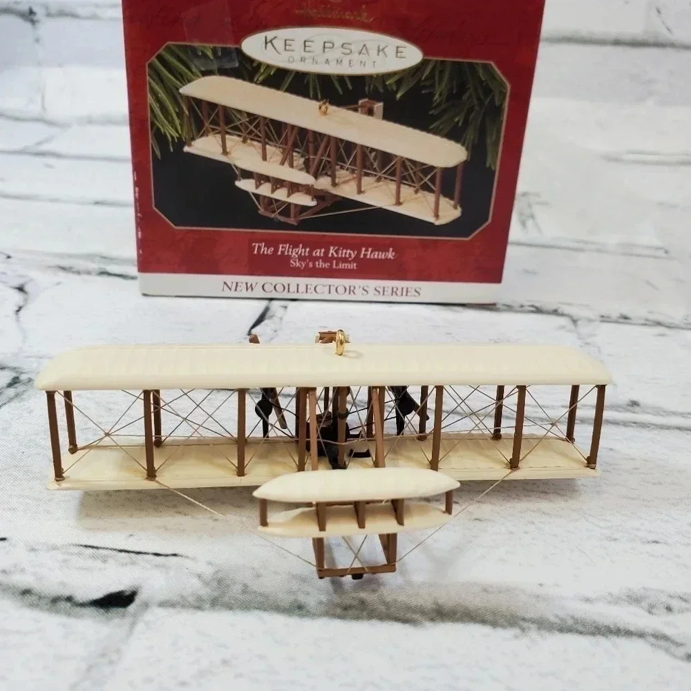 1997 Flight of The Kitty Hawk Hallmark Keepsake Collectors Vintage Ornament HM11